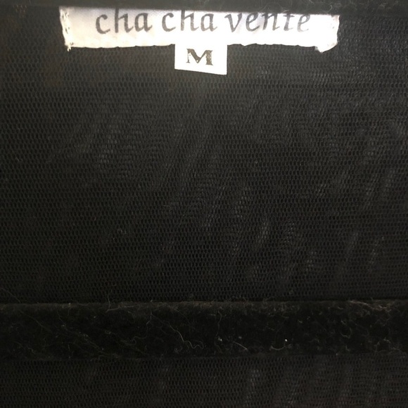 ✨host PICK✨ CHA CHA VENTE Party top! - Picture 9 of 9